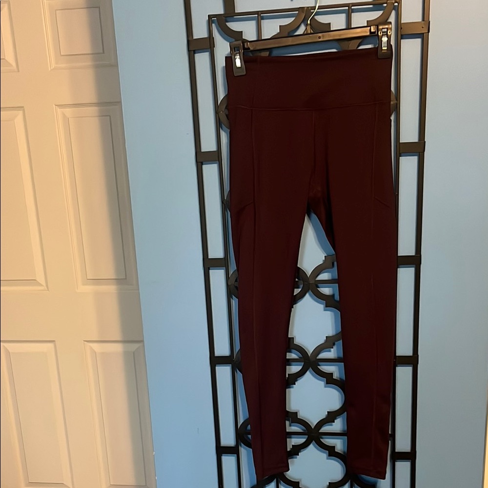 Victoria’s Secret Stylish Burgundy Leggings, Size Small